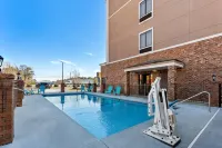 Comfort Inn & Suites Augusta West Near Fort Gordon