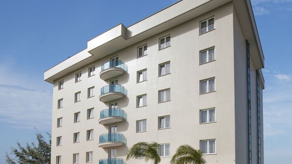 Simon Hotel
