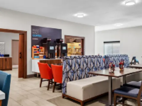 Holiday Inn Express & Suites TUMWATER - OLYMPIA by IHG Hotels in Tumwater