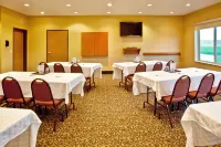 Holiday Inn Express & Suites Sheldon Hotels in O'Brien County