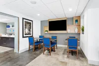 Holiday Inn Express Hopewell - Fort Lee by IHG - 駐車場