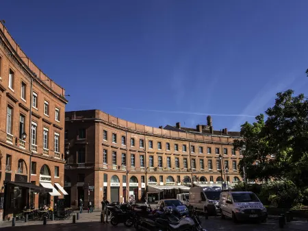 Novotel Toulouse Centre Wilson Отели рядом со станцией Железнодорожная станция Тулузе Матабиау
