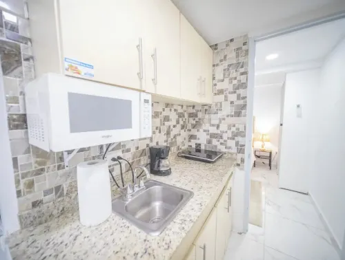 2 Guests 1Bed Studio 3Min to Beach and Main Street - Nouto- ja jättöpalvelut
