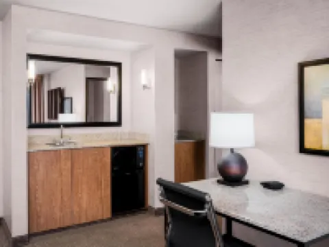 Eastgate Hotel, BW Signature Collection Hotels in Bellevue