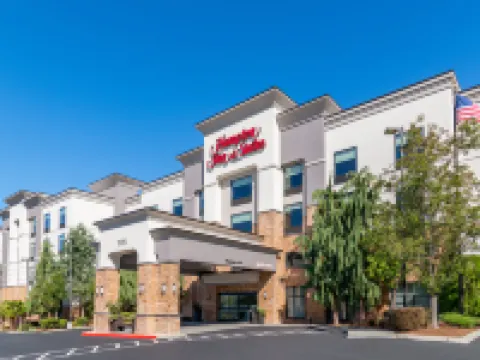 歡朋酒店及套房-塔科馬/普亞勒普 皮爾斯縣酒店