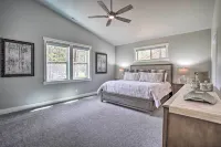 Northwest Sunriver Getaway w/ Community Amenities! - 3-Star