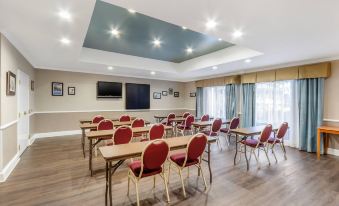 Comfort Inn & Suites North Charleston - Northwoods