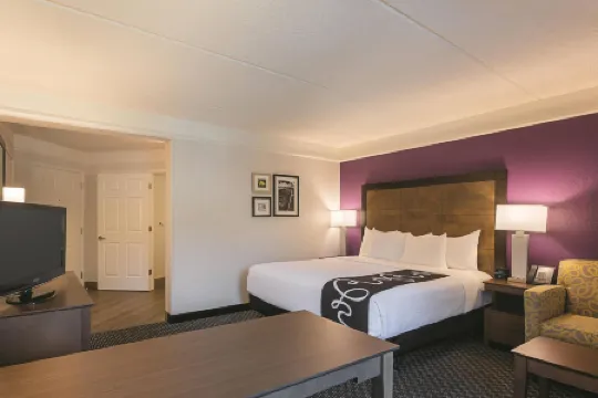 La Quinta Inn & Suites by Wyndham Atlanta Alpharetta