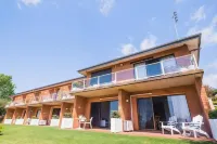 Mollymook Seascape Motel and Apartments