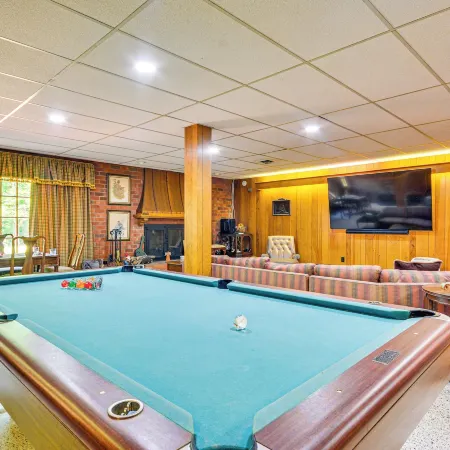 2 Mi to Main St Thomasville: Family Home w/ Games