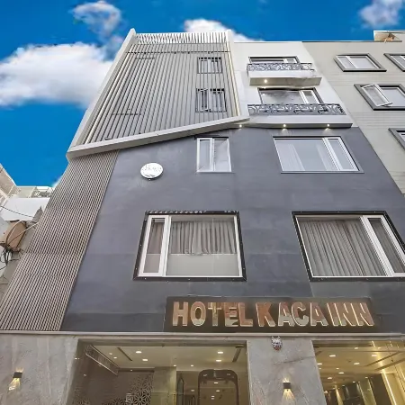 Hotel Kaca Inn - Near New Delhi Railway Station & Connaught Place Отели рядом с достопримечательностью «Офис Indian Railways»