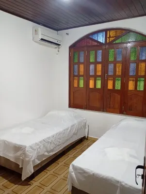 Casa mobiliada Hotels in Tapana