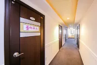 Cheongju Pool House Motel