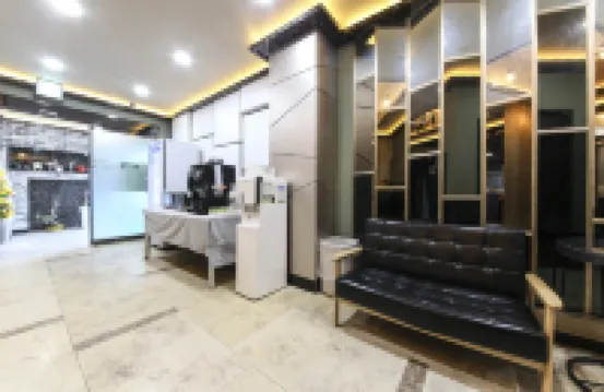 Yeongcheon CL Hotel