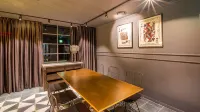 Moyen Hotel - بار