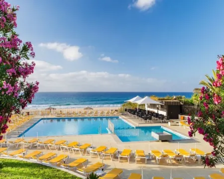 Vila Baleira Suites Hotels in Cabeco Da Ponta