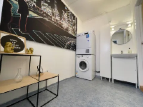 Stavanger BnB 15 – Central Apartment with Private Sauna & Billiards