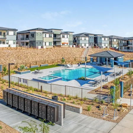Landing Apartments Tucson near La Cholla Professional Park