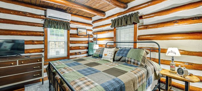Family Holiday Cabin in Kentucky w/ Hot Tub! Hotels in Nelson County
