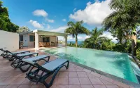 Private Oasis with Breathtaking Ocean Views and Huge Pool - فلل