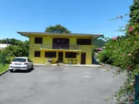 Au Petit Canal Fleuri - Apartments
