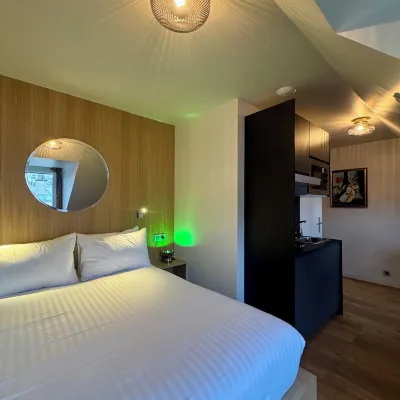 Hôtel Montmartre - Nouvellement Rénové 르 트리아농 주변 호텔