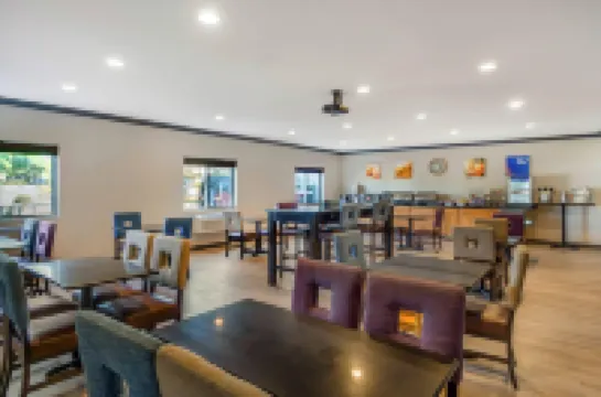 คอมฟอร์ตอินน์ เฟเดอรัลเวย์ - ซีแอตเทิล