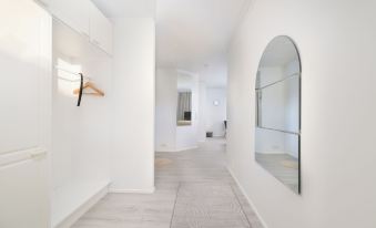 Spacious 1BR Apt. near the city center