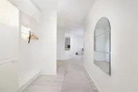 Spacious 1BR Apt. near the city center