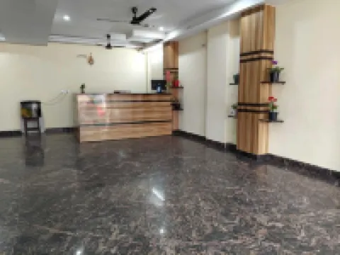 Green Vista Stays Medanta Medicity