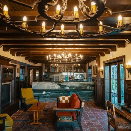 El Caminante Bar & Bungalows