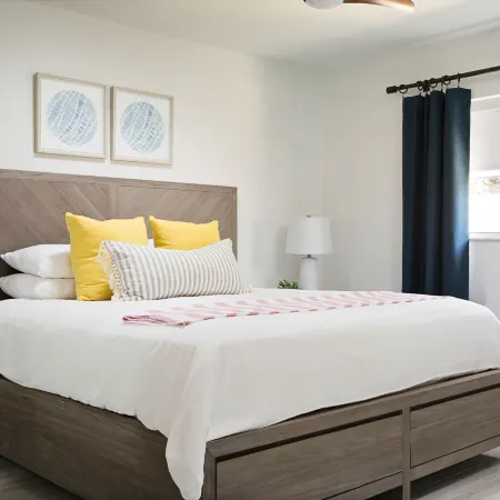 Stunning 2BR Suite, Just Steps to the Beach