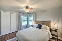 Sioux Center Split-Level Home w/ Game Room! - parking