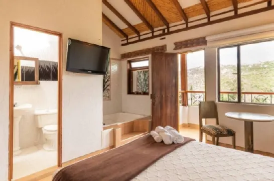 호텔 아르테미사, 빌라 데 레이바  호텔