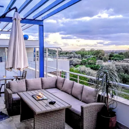 Sunny Beach Retreat for Two
