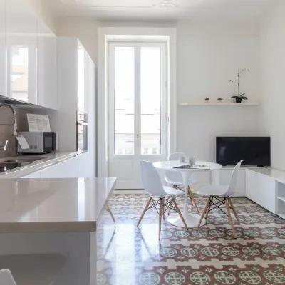 Italianway Easy - Garigliano 7 Hotel berhampiran Stesen Zara