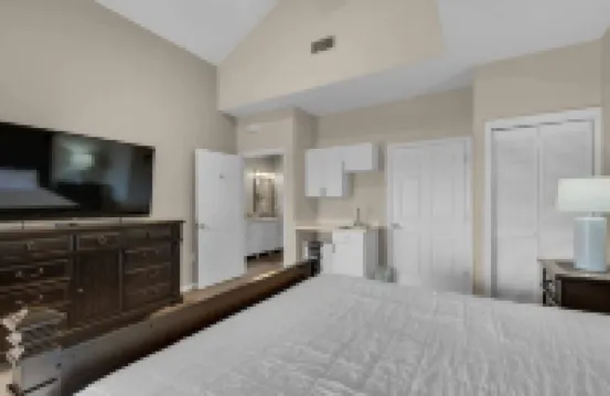 Bright 3BR Townhome Gulf Views Steps to Beach