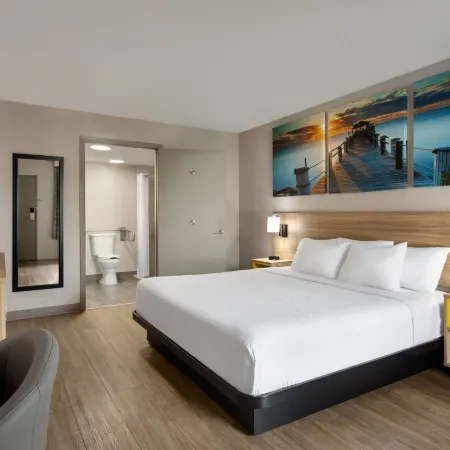 Days Inn by Wyndham Apopka/Orlando