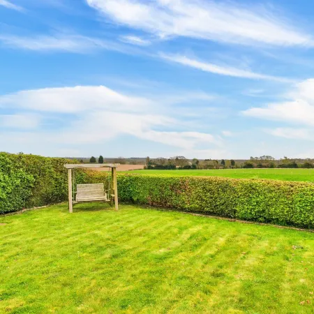 Holiday Home in Kent Near Scenic Parks Отели в г. Фавершам