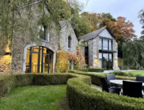 Le Manoir Nassogne - Luxury Stay for 10 With Pool Hotels in 