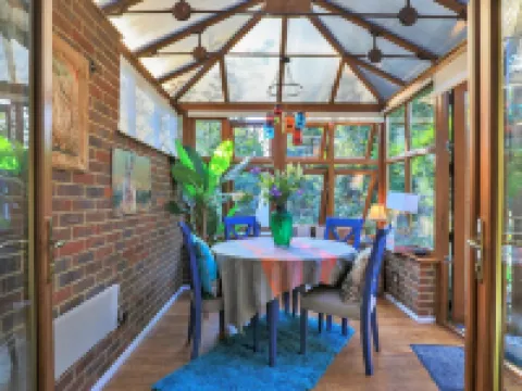 Retreat in Surrey Near Hever Castle Hotels in Lingfield