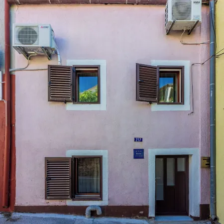 House Nevenka