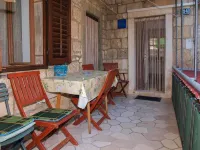 Apartment Simi Hotels in Postira