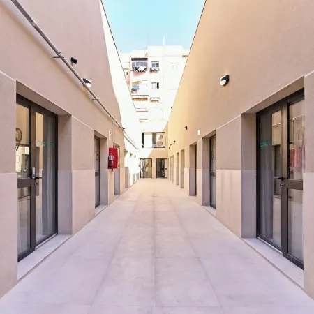 Sant Adrià Urban Suites by Gaiarooms Отели рядом с достопримечательностью «Ноу-Баррис»