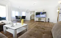 Comfortable holiday home with pool
