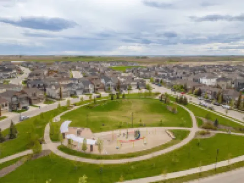 A beautiful home in Airdrie Hoteles en Airdrie