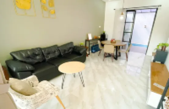 Whouse Amiena