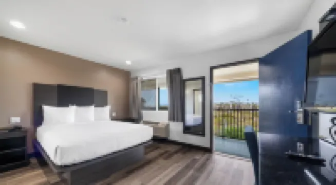 Motel 6 Oceanside, CA – Marina / Camp Pendleton