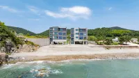 Geoje The Ban House - Homestays