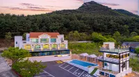 Pohang The One Uporia Pension - Pool